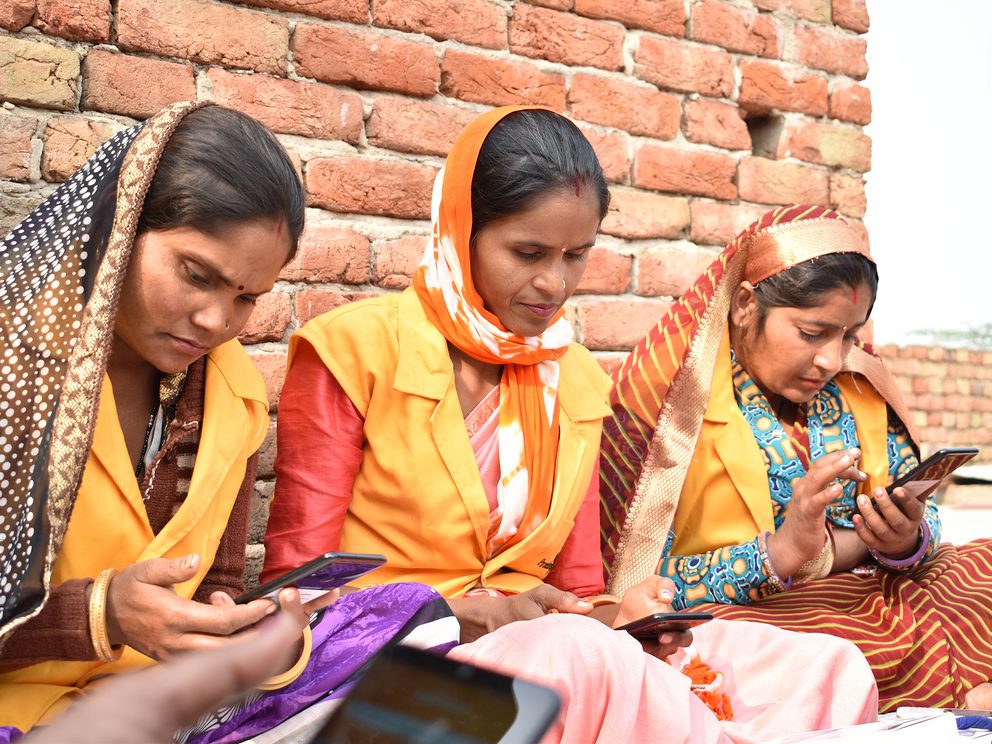 Sahelis using meri saheli app